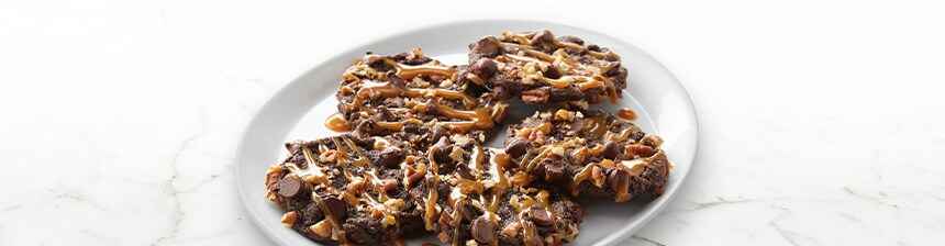 Salted Caramel Turtle Cookies